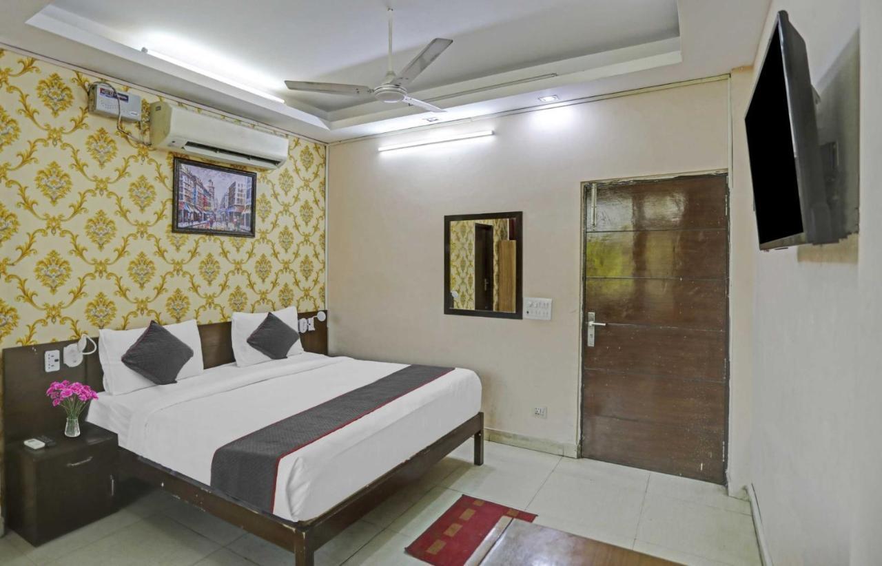 Hotel O Shivam Guest House نيودلهي المظهر الخارجي الصورة