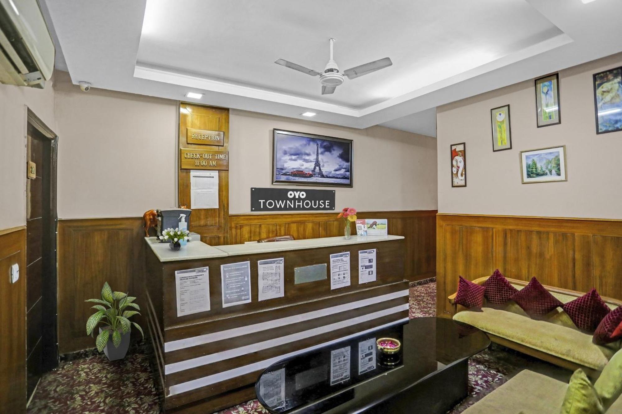 Hotel O Shivam Guest House نيودلهي المظهر الخارجي الصورة