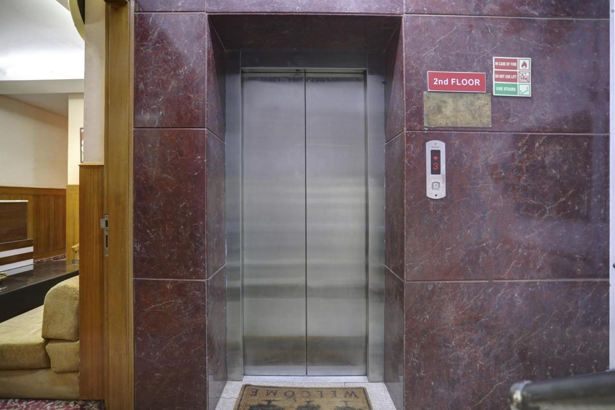 Hotel O Shivam Guest House نيودلهي المظهر الخارجي الصورة